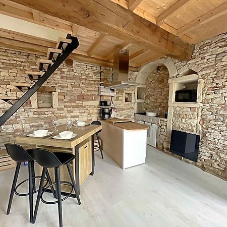 Charmante Maison De Village Viré Εξωτερικό φωτογραφία