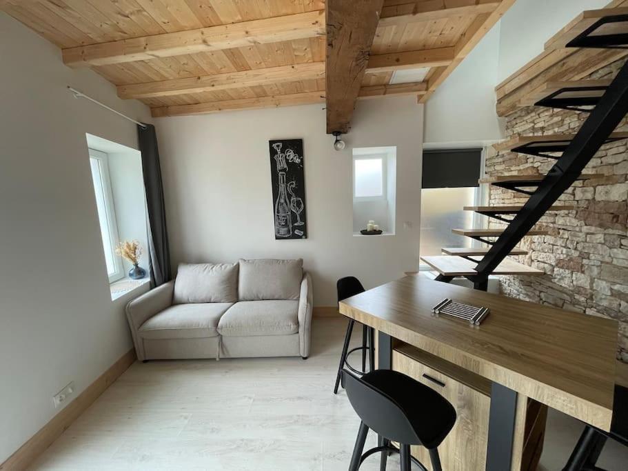 Charmante Maison De Village Viré Εξωτερικό φωτογραφία