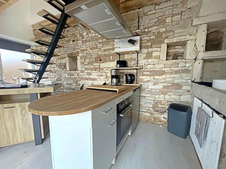 Charmante Maison De Village Viré Εξωτερικό φωτογραφία